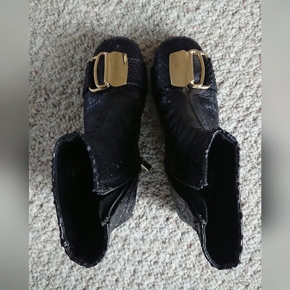 TIBI Wyatt embossed Buckle leather ankle Booties In Black size 5.5 - Picture 4 of 15